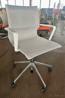 Vitra Physix - designové kancelářské křeslo