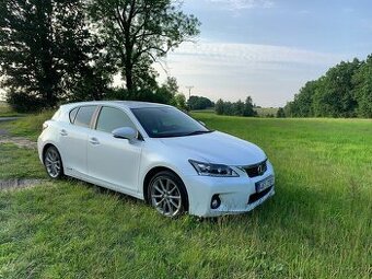 Lexus CT 200h