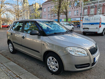 benzínová Škoda Fabia 2 .... velice pěkný stav  134000km