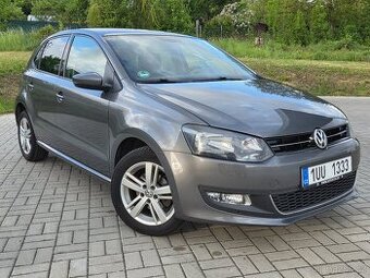 Nabízím k prodeji Volkswagen Polo 6R 1.4 63 kw Nová STK