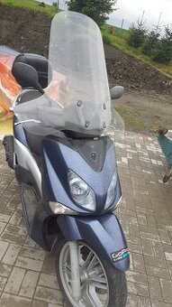 Skutr ymaha 250 - 1
