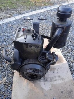 Motor na malotraktor