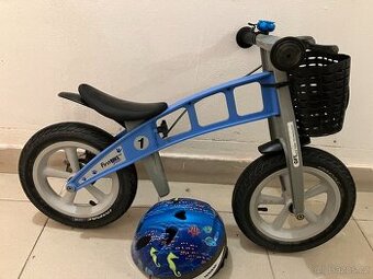 first bike + kosik a zvonek a HELMA