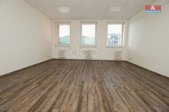 Pronájem kancelářského prostoru, 30 m2, Opava, ul. Těšínská