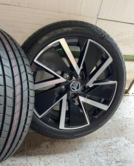 Octavia R18 (2025) Nové letní pneu