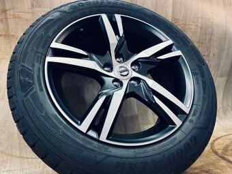 TOP kola zimní Volvo XC40 R18 originál