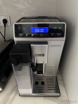 Delonghi Authentica cappuccino včetně nádoby na mléko