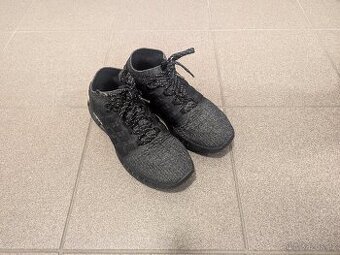 Under Armour HOVR Phantom NC vel. 44,5