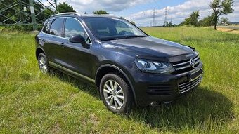 VW Touareg 3.0TDi     ■   PĚKNÝ VŮZ