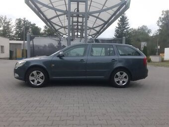 Škoda Octavia Combi II Facelift 2.0 TDI Navig. 2x sada pneu