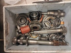 Dily,kola,hridele na zetor 5718 a jiné