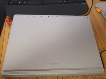 surface book - na náhradní díly, bez nabiječky