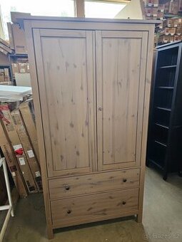 ŠATNÍ SKŘÍŇ IKEA HEMNES