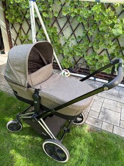 Kočárek Cybex Priam: hlukobá korba + autosedačka vajíčko