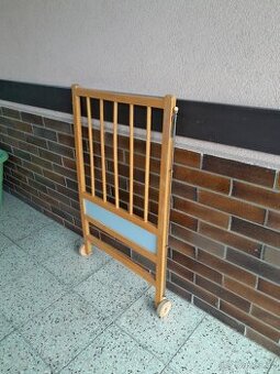 Dětská postýlka
