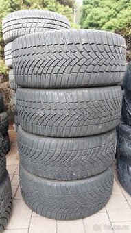 Pneu zimní, 4 ks, rozměr 225/40/18, 92V, zn. BRIDGESTONE