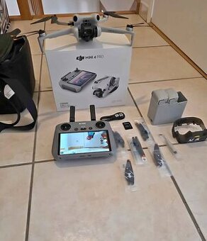 DJI Mini 4 Pro Fly more Combo