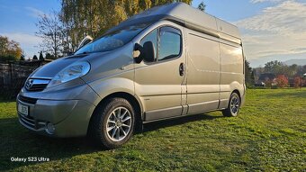 Opel Vivaro 2,5 CDTI 107kw L2H2 obytny webasto postel