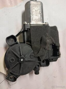 VW T6 motorek stahování levého okna -řidiče