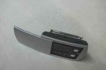 Mini Radiopřijímač s Vysuvným Panelem