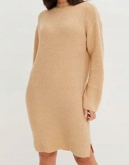 Teplé a měkoučké pletené šaty 40/42