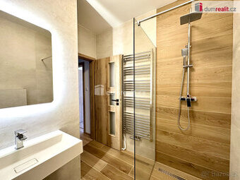 bytová jednotka 1+KK, náměstí Sv. Vavřince, Horní Blatná