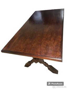 Jídelní stůl velký masivní