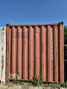 Skladovací lodní kontejner