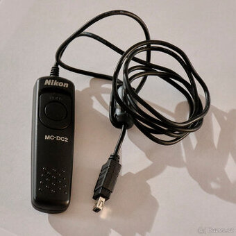 Kabelová spoušť Nikon MC-DC2