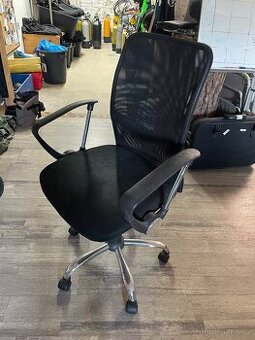 Kancelářská židle - otočná, polohovací, na kolečkách