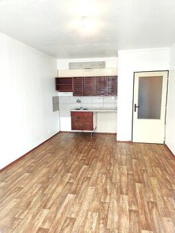 Pronájem garsonky 1+0 v Ledči n. S. - 1