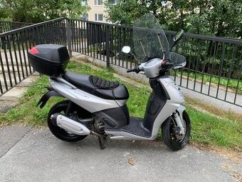 2012 Aprilia sportcity