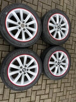 4x litá kola 5x114 R17, letní pneu 80%