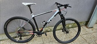 Prodám carbonové horské kolo Focus Raven
