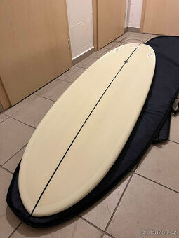 Hybridní surf OLAIAN 500 6'4" se třemi ploutvičkami