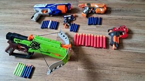Nerf pistole+ masky a meč