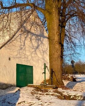 Pronájem garáže včetně el. Jaroměřice, Třebíč