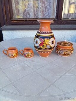 Prodám sadu keramiky.