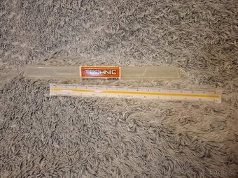 Různé rýsovací potřeby