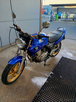 Honda CB 500