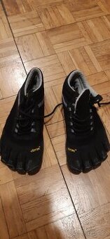 Fivefingers V-Trek Insulated 43