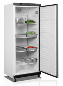 Chladicí skříň s plnými dveřmi, bílá UR600 - AKCE - NOVE