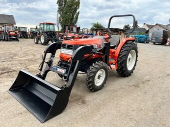 Malotraktor kubota GL320 Grandel s celním nakladačem 450kg