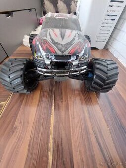 Traxxas E maxx 1/8