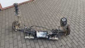 Přední náprava včetně řízení Octavia 2 Passat B6 golf