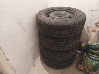 Zimní kola 195/65/R15 91T vzorek 7-8mm, sada