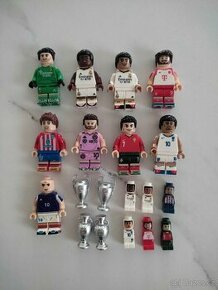Fotbalisti ke stavebnici lego