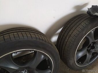 Sada ALU kol s pneu Keskin Tuning R20