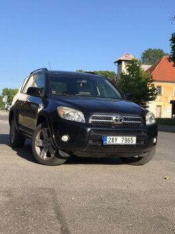 Toyta RAV 4