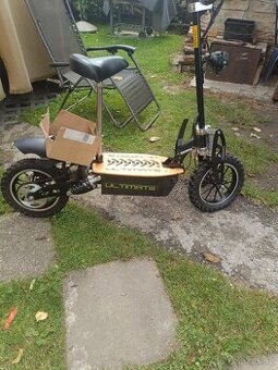 Elektrická koloběžka Ultimate CSB 2000 W